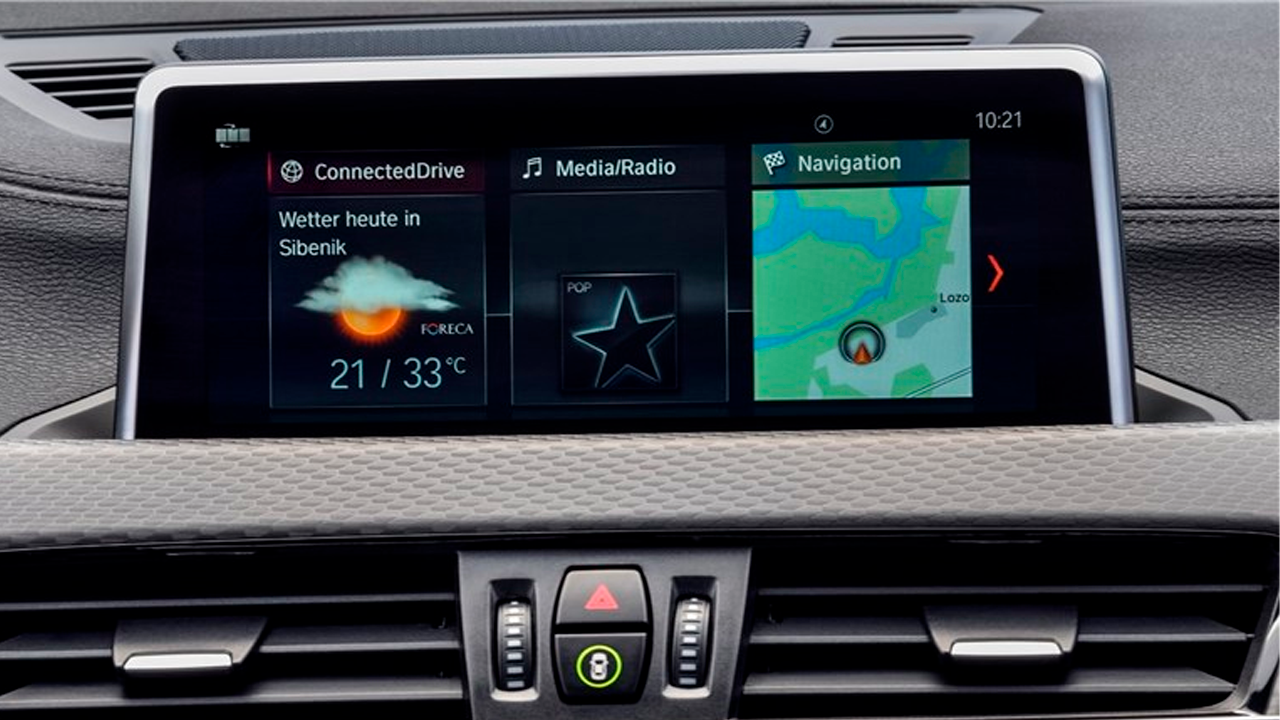 Фото Информация о дорожном движении в режиме реального времени bmw X2